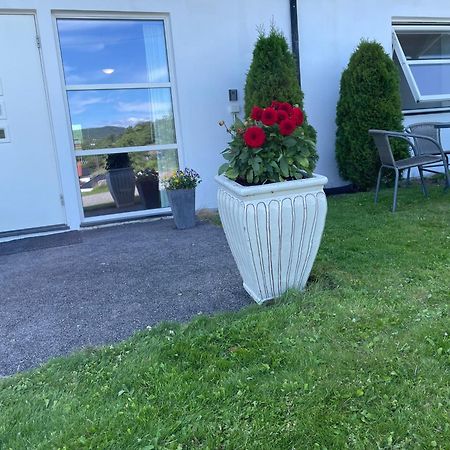 Leilighet Ved Sjoen Med Strand Apartment Porsgrunn Bagian luar foto