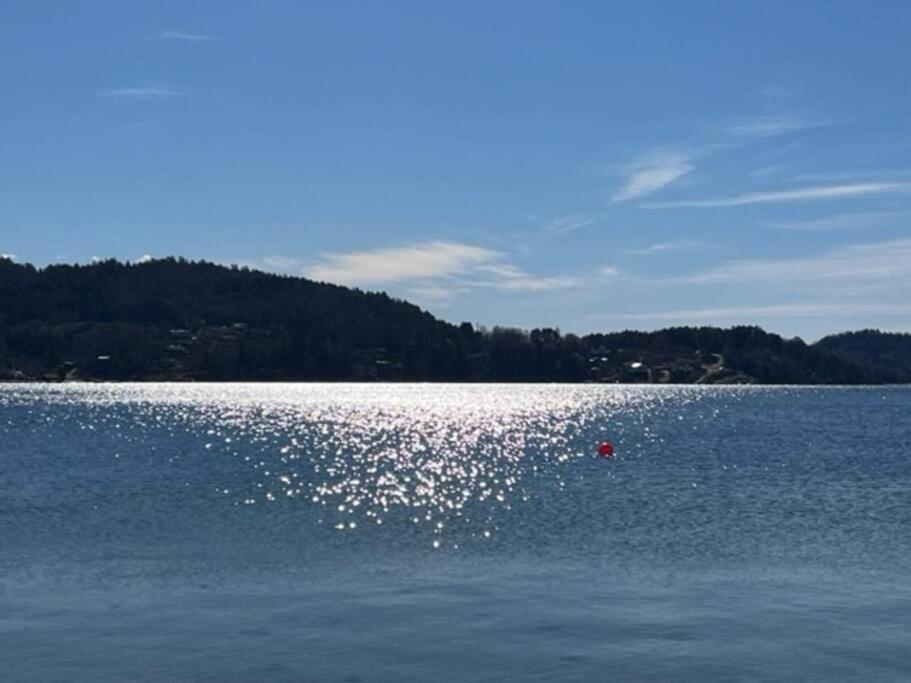 Leilighet Ved Sjoen Med Strand Apartment Porsgrunn Bagian luar foto