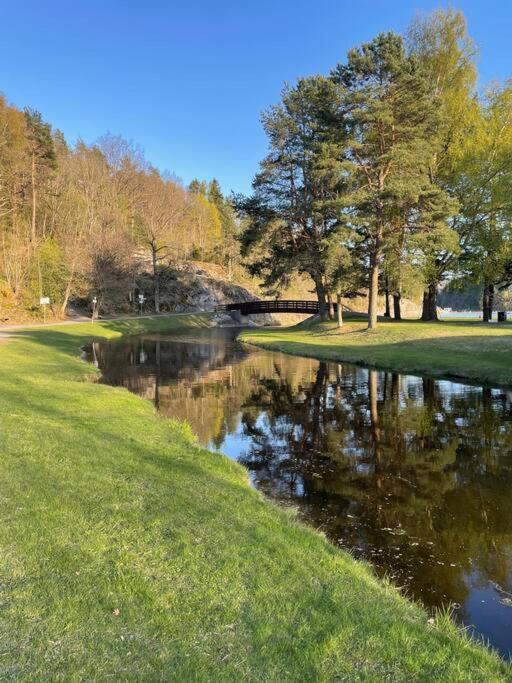 Leilighet Ved Sjoen Med Strand Apartment Porsgrunn Bagian luar foto