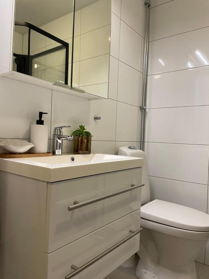 Leilighet Ved Sjoen Med Strand Apartment Porsgrunn Bagian luar foto