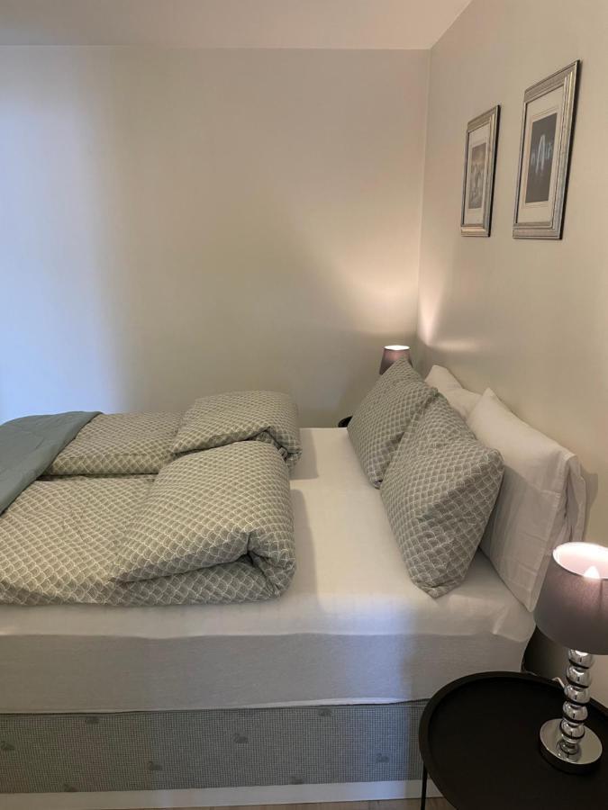 Leilighet Ved Sjoen Med Strand Apartment Porsgrunn Bagian luar foto